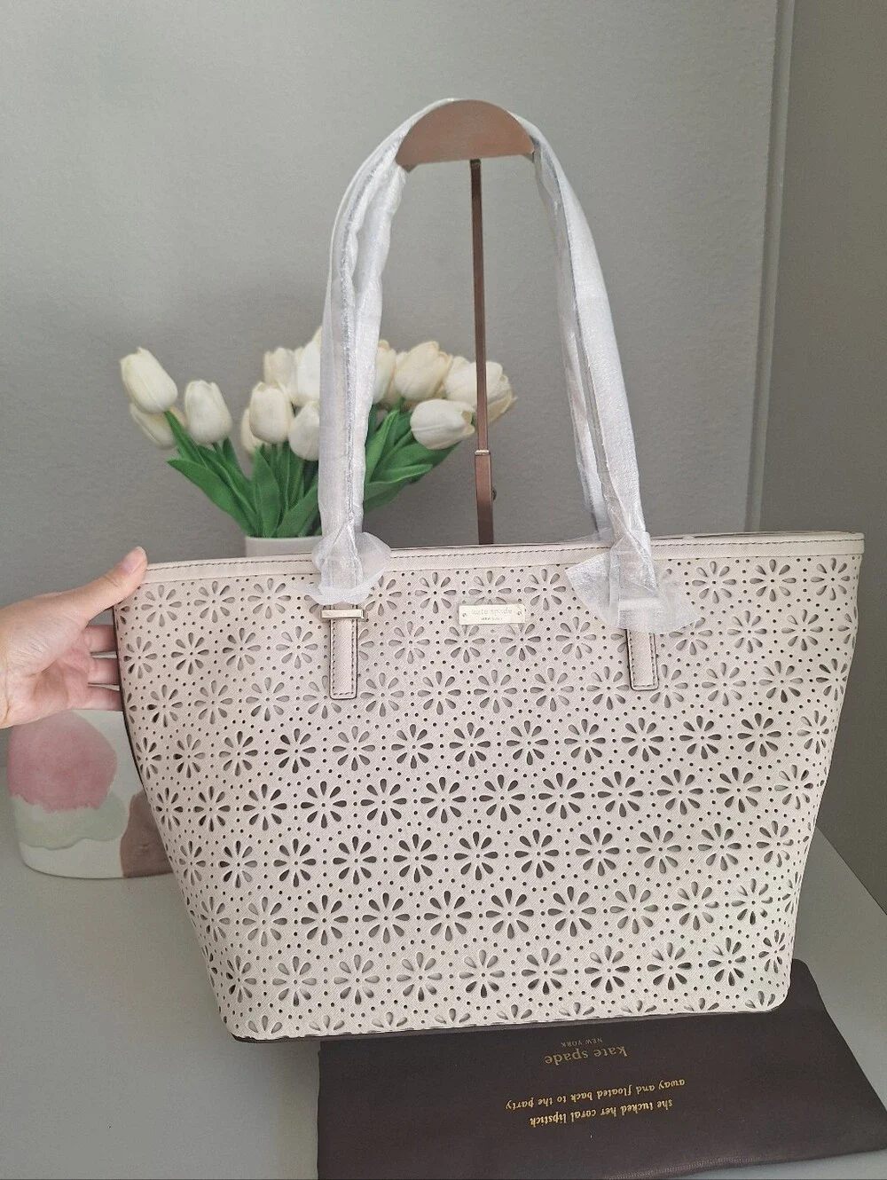 NWT Kate Spade cedar street Harmony perforated floral Tote Bag